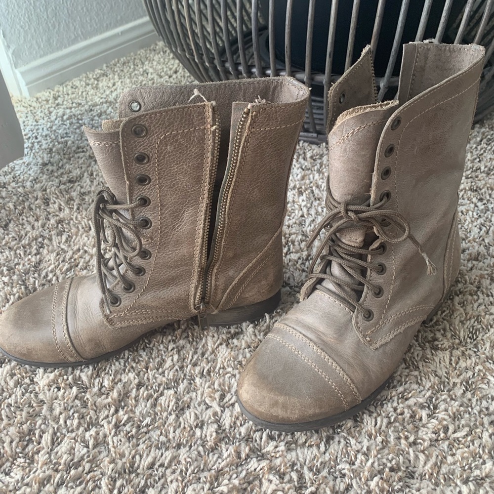 Steve Madden Lace Up Combat Boots Sz 8